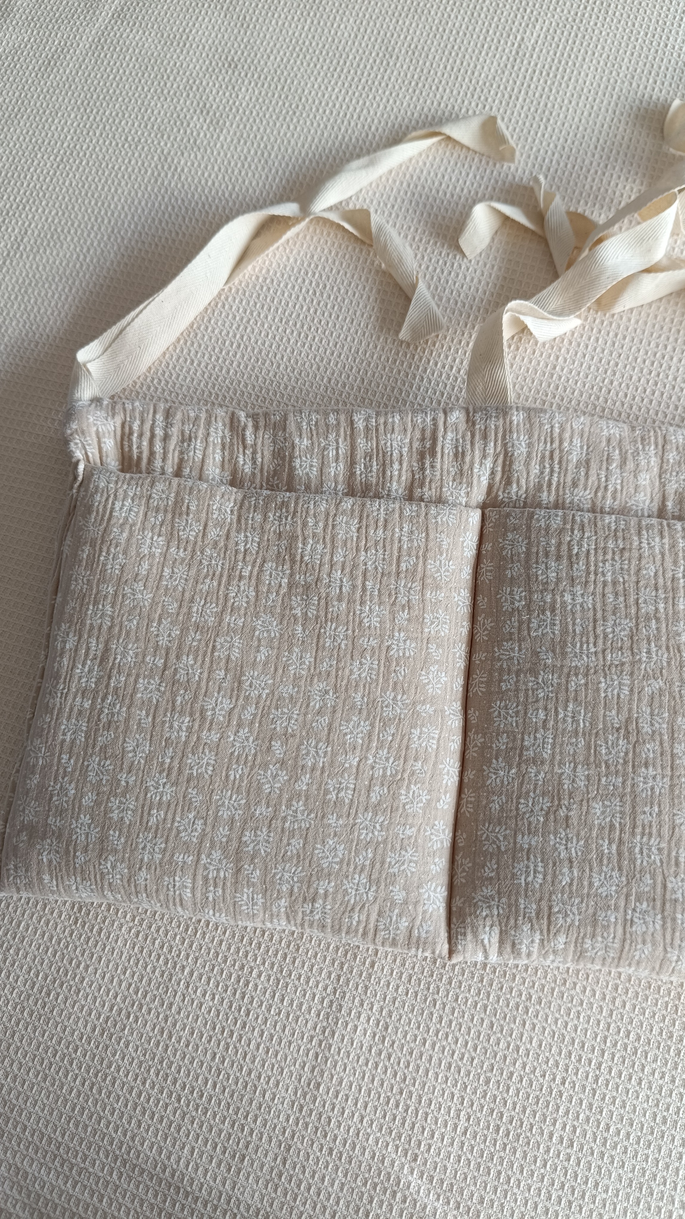 Range doudou mural - Lin français